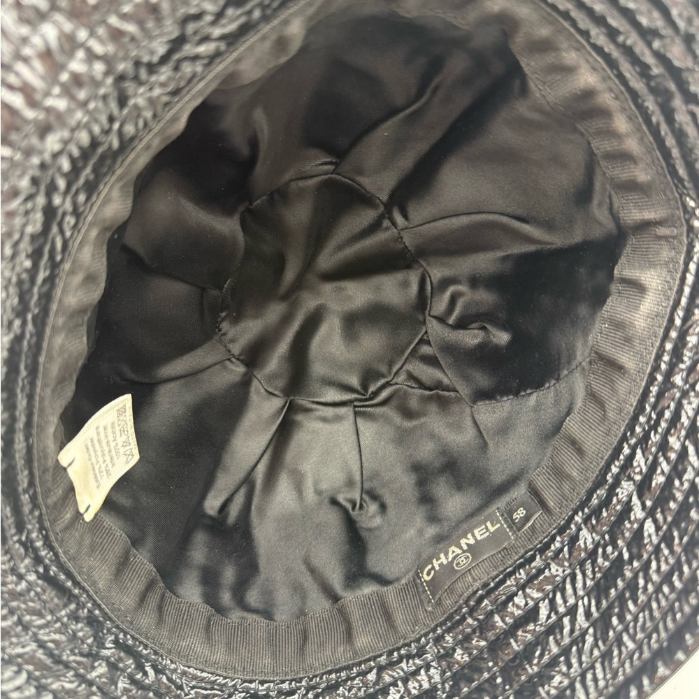 CHANEL Bob Black Patent Leather Bucket Hat - Picture 9 of 12